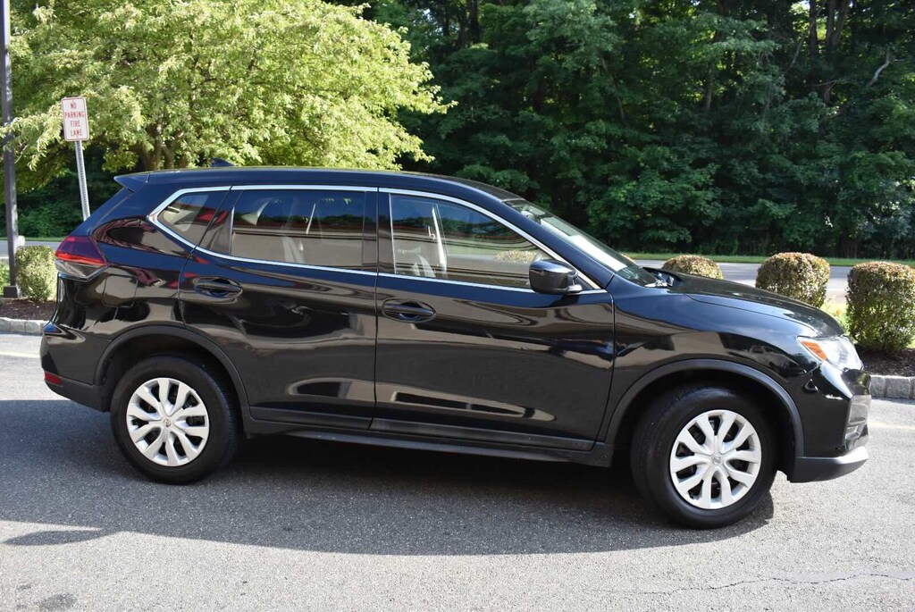 Certified 2018 Nissan Rogue SV SUV
