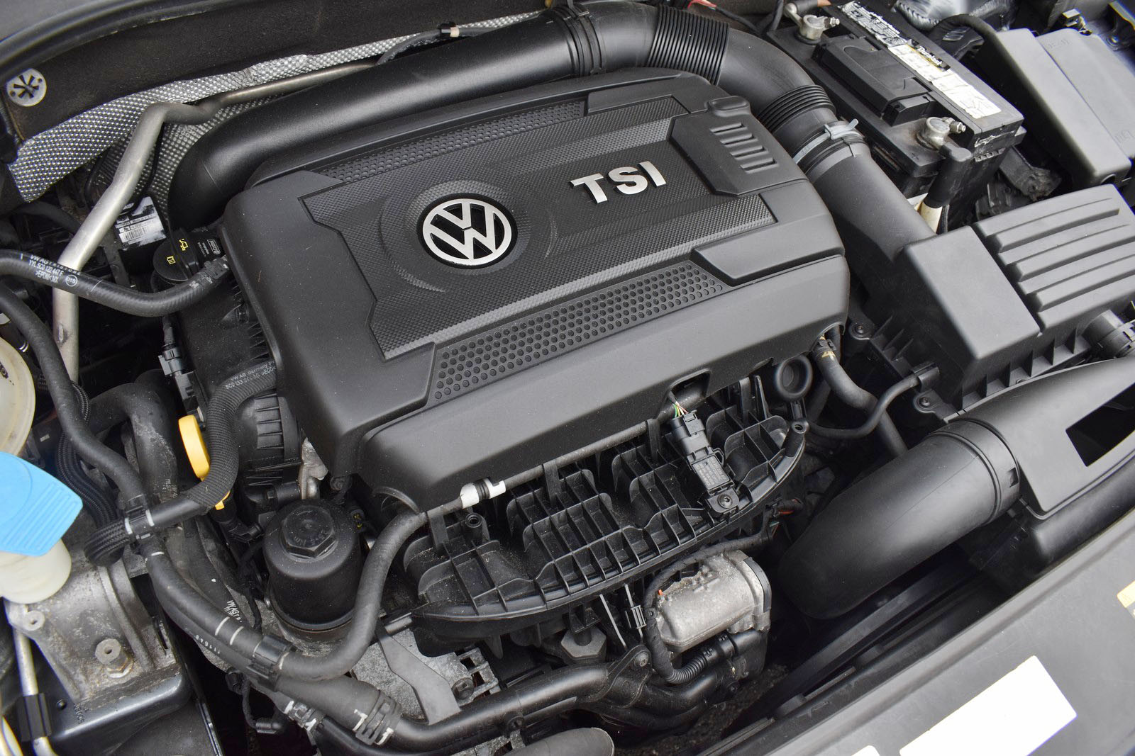 2017 Volkswagen Passat S - Photo 32