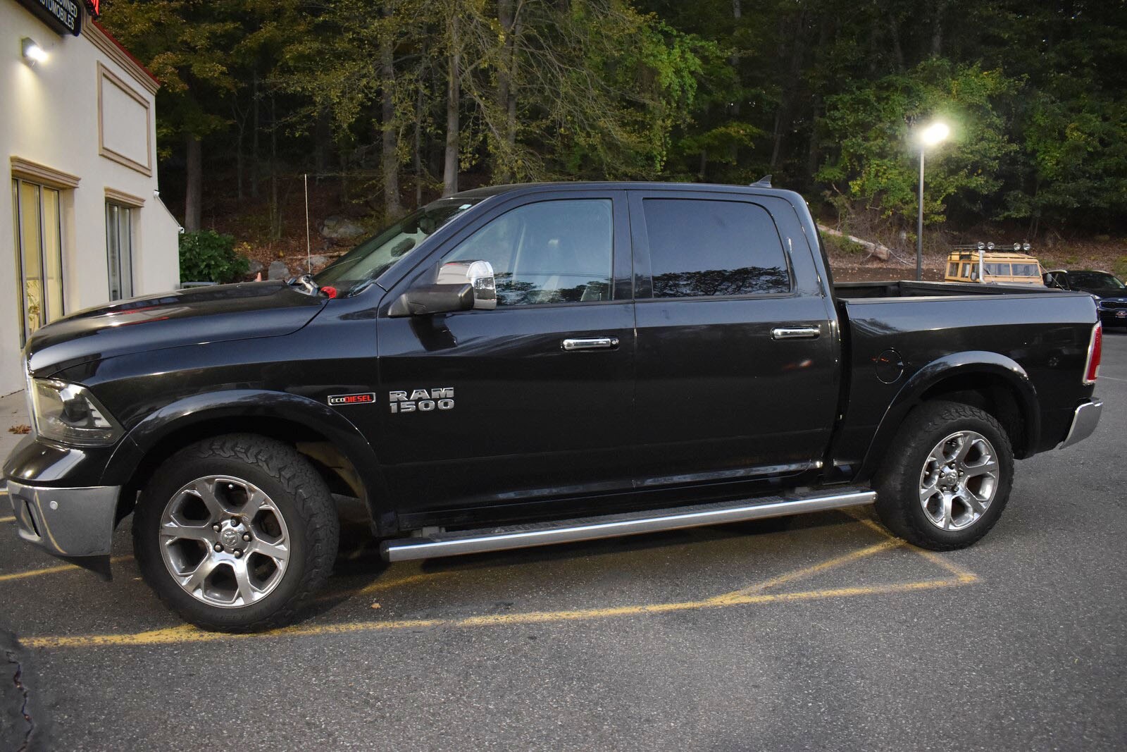 2015 Ram 1500 Laramie photo 2