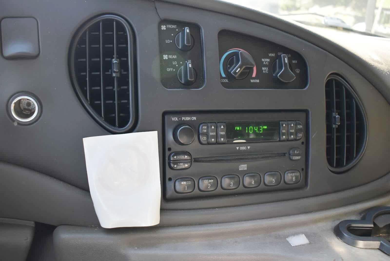 2005 Ford Econoline - Photo 40
