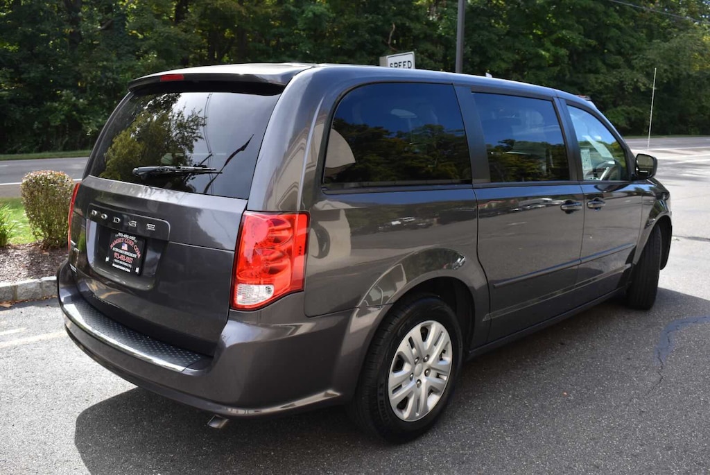 Certified 2017 Dodge Grand Caravan SE Van