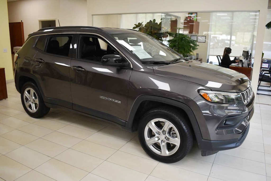 Certified 2024 Jeep Compass Latitude SUV