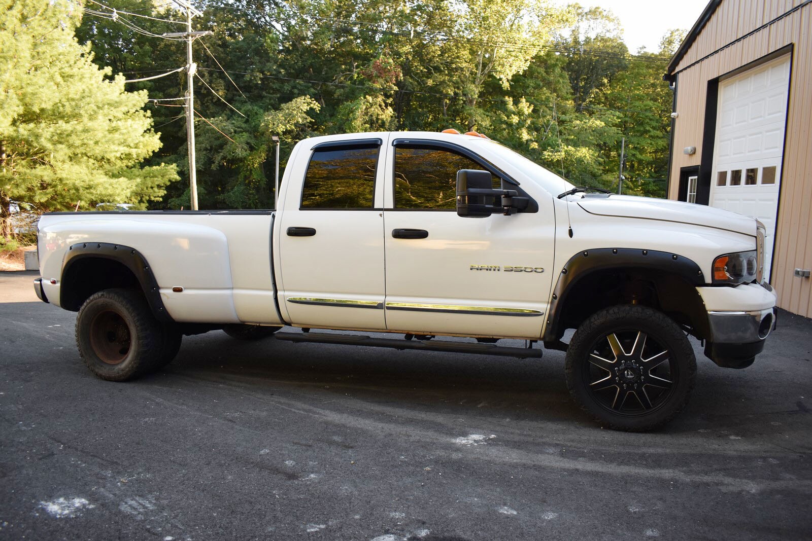 2004 Dodge Ram 3500 ST photo 2