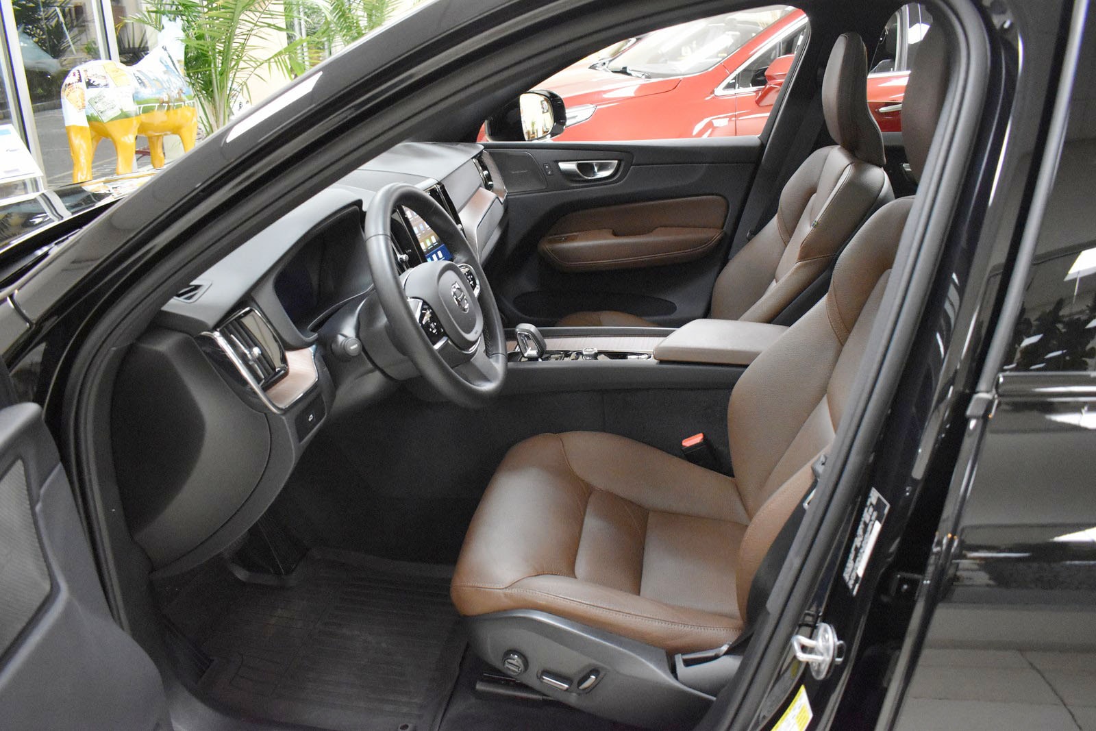 2024 Volvo XC60 Plus - Photo 10