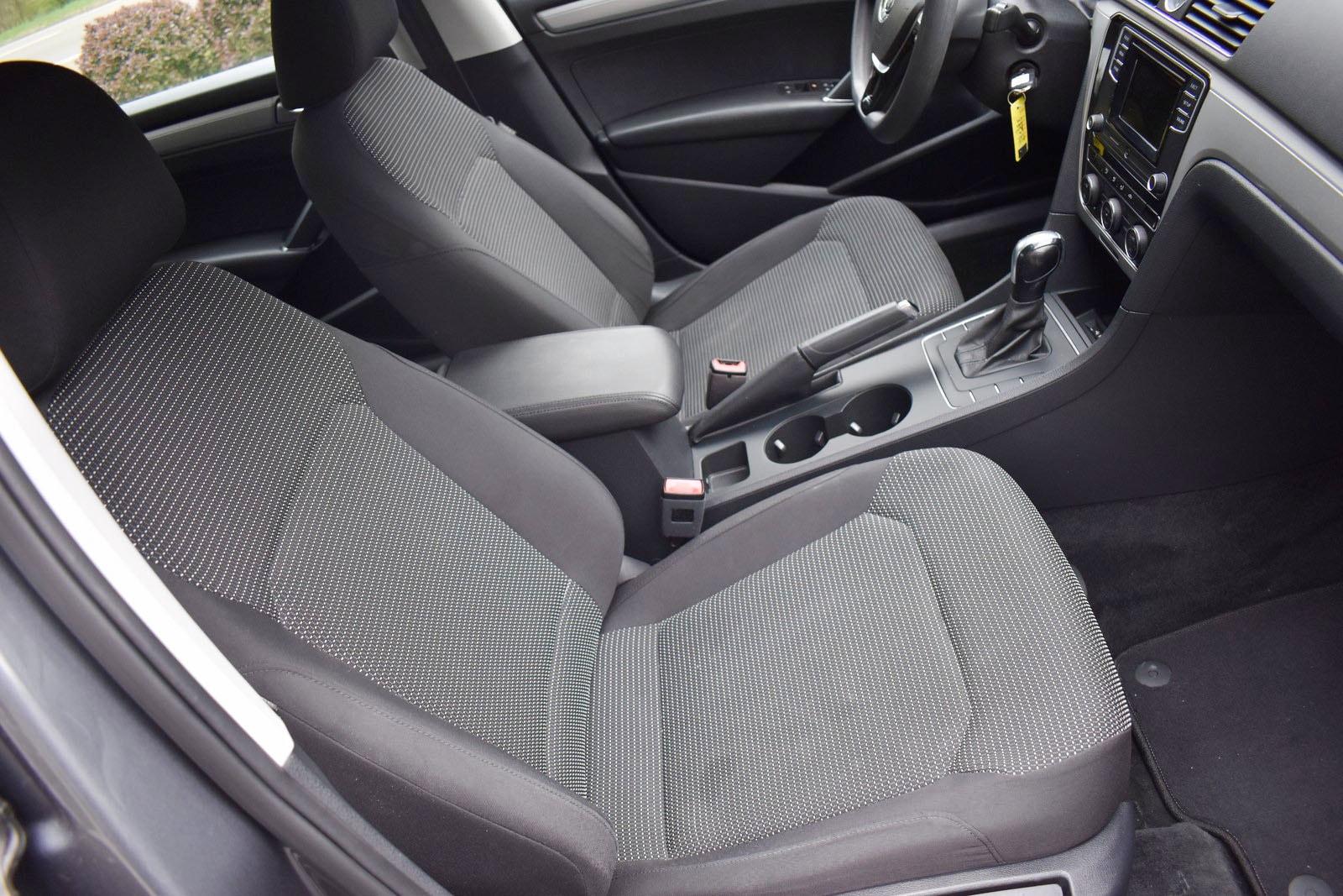 2017 Volkswagen Passat S - Photo 41