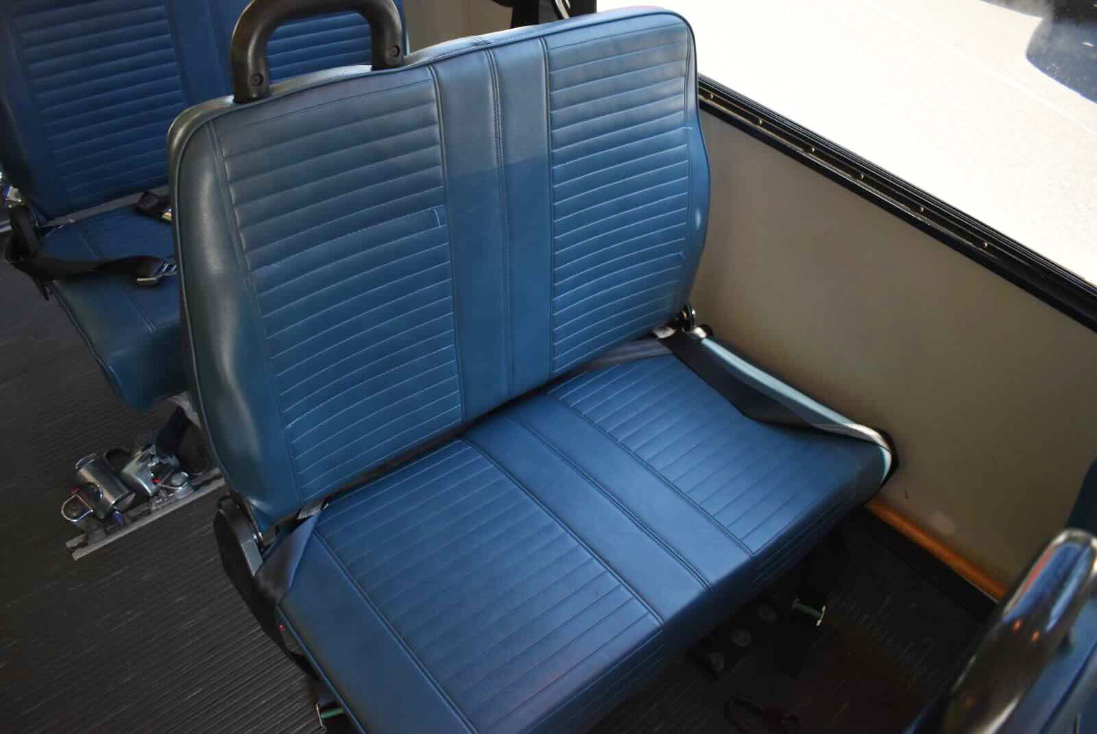 2005 Ford Econoline - Photo 25
