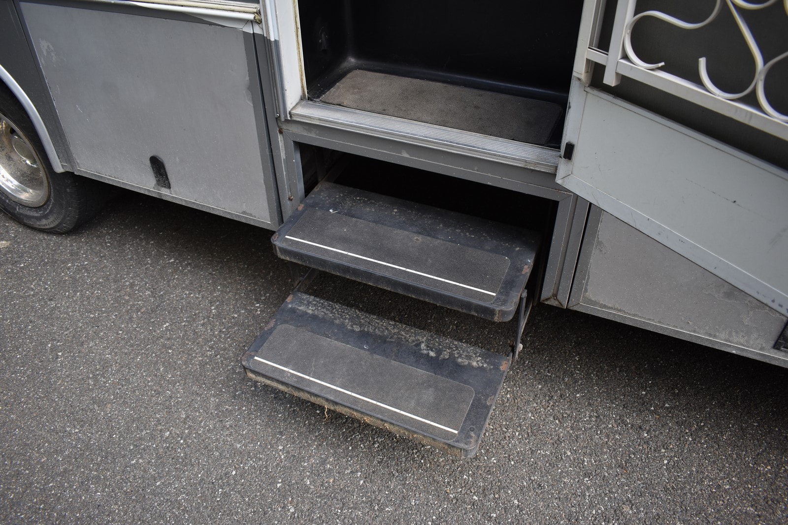 2002 Ford Econoline - Photo 116