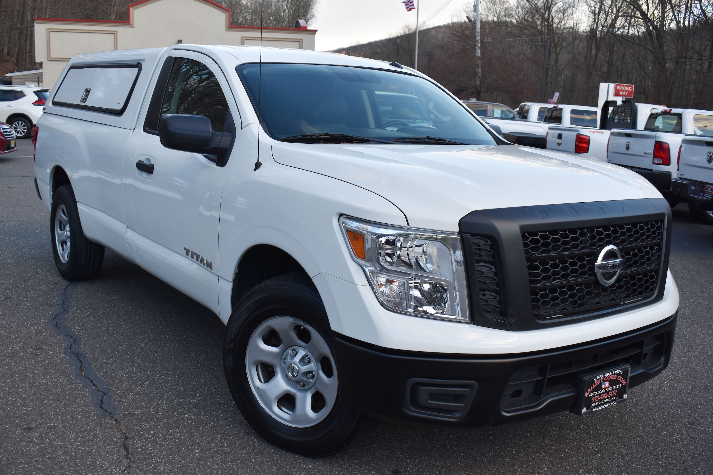 2019 Nissan Titan S's photo