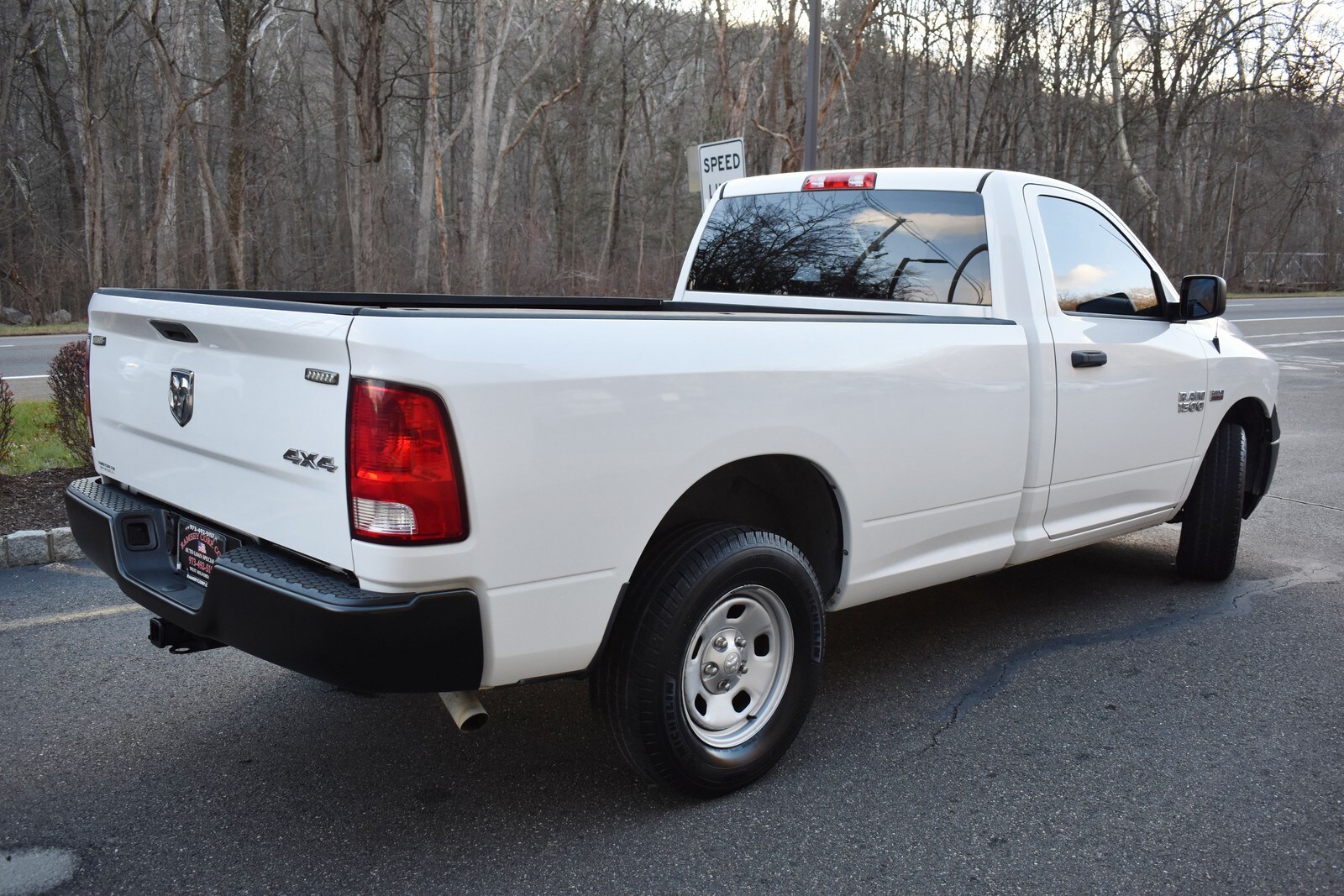 2015 Ram 1500 Tradesman photo 3