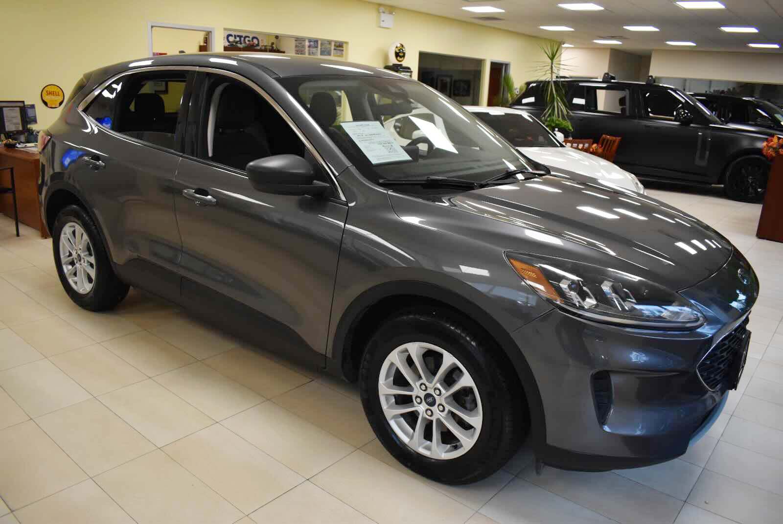 Used 2022 Ford Escape SE SUV