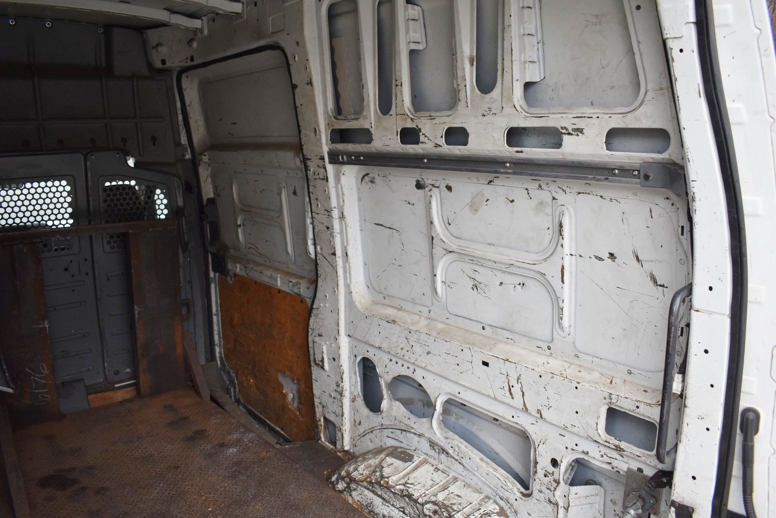 2016 Nissan NV Cargo S - Photo 20