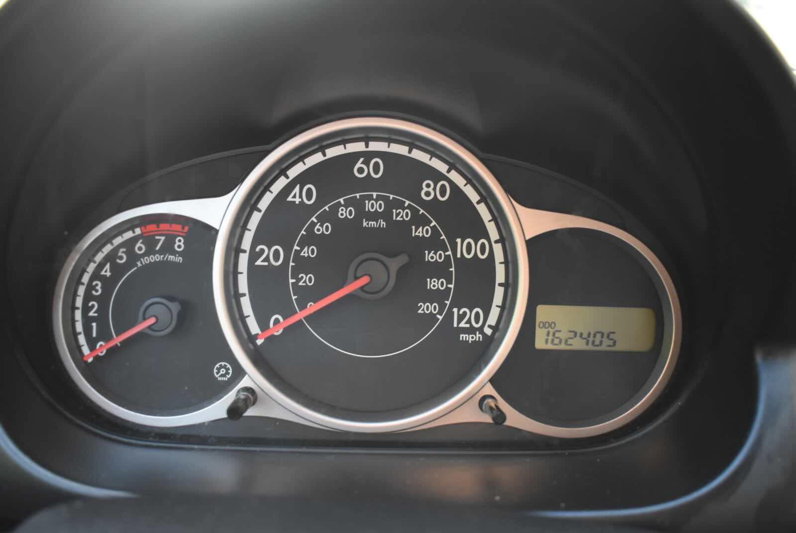2013 Mazda Mazda2 Sport - Photo 19