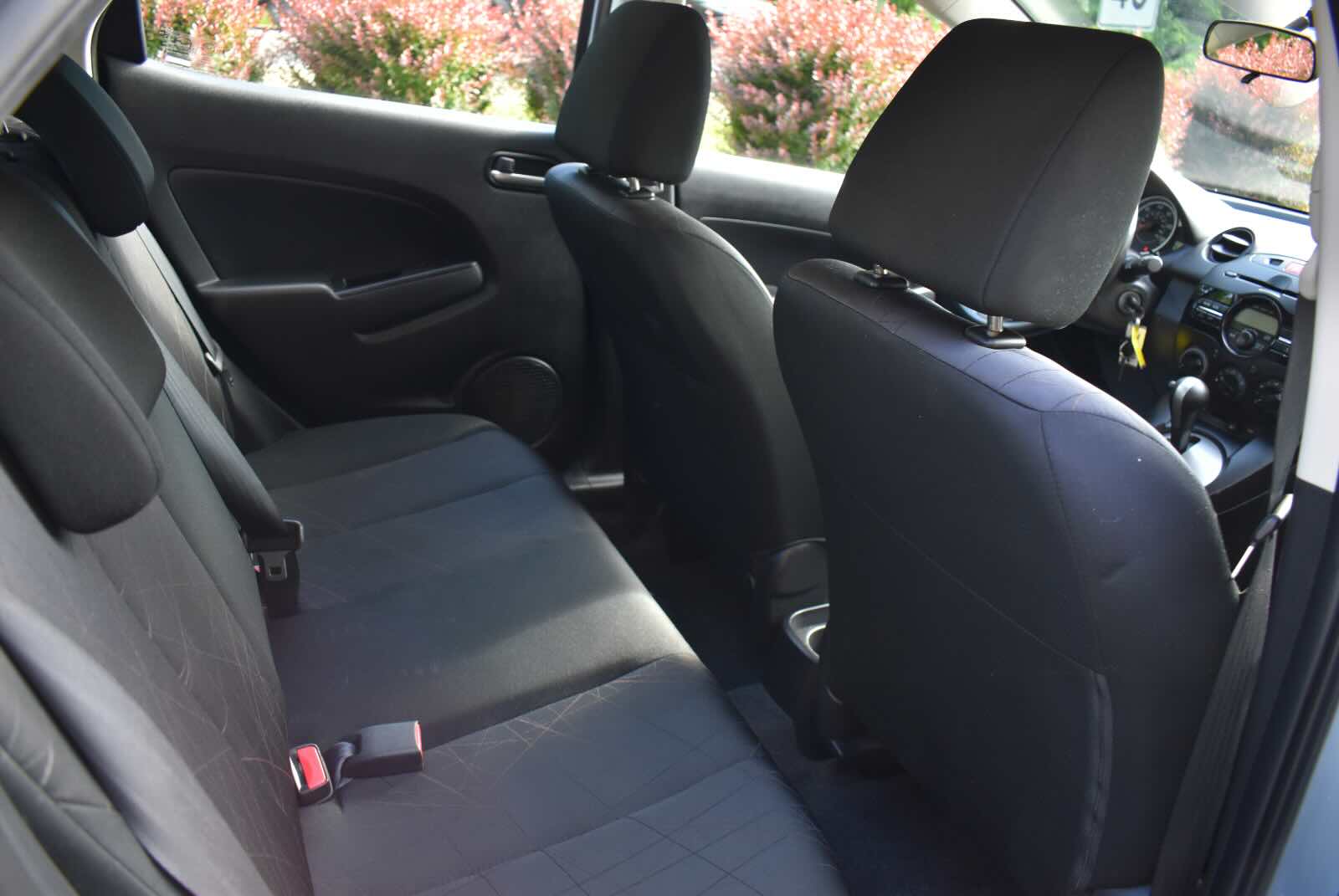 2013 Mazda Mazda2 Sport - Photo 40