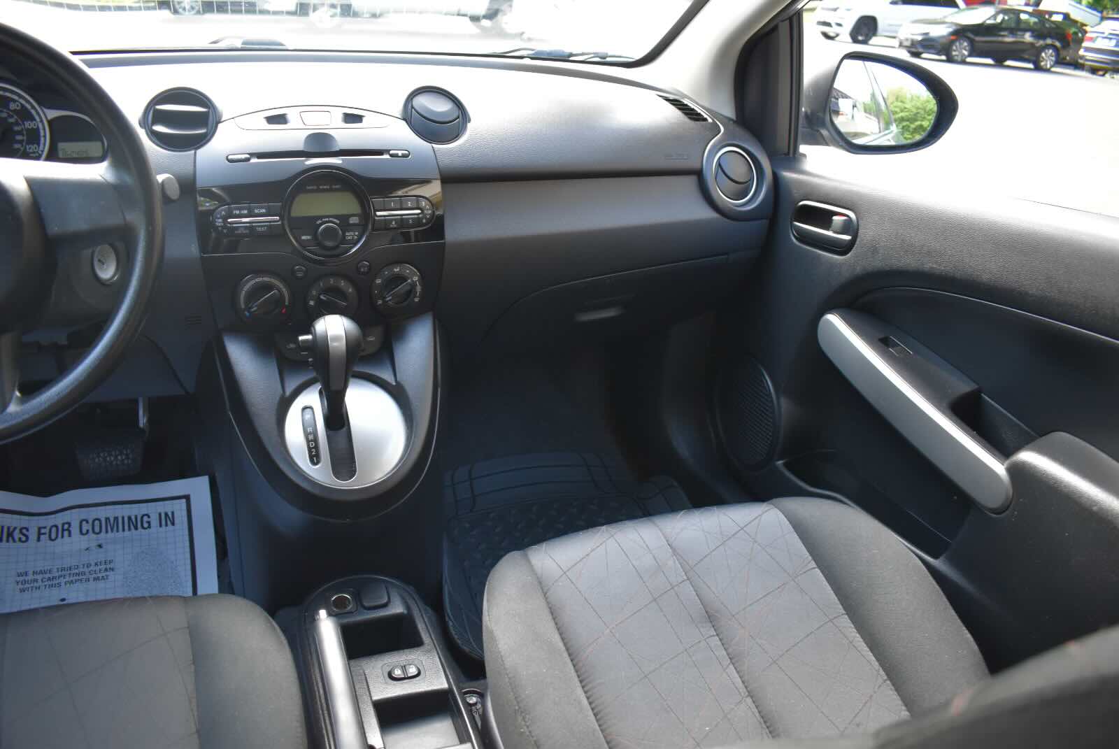 2013 Mazda Mazda2 Sport - Photo 15