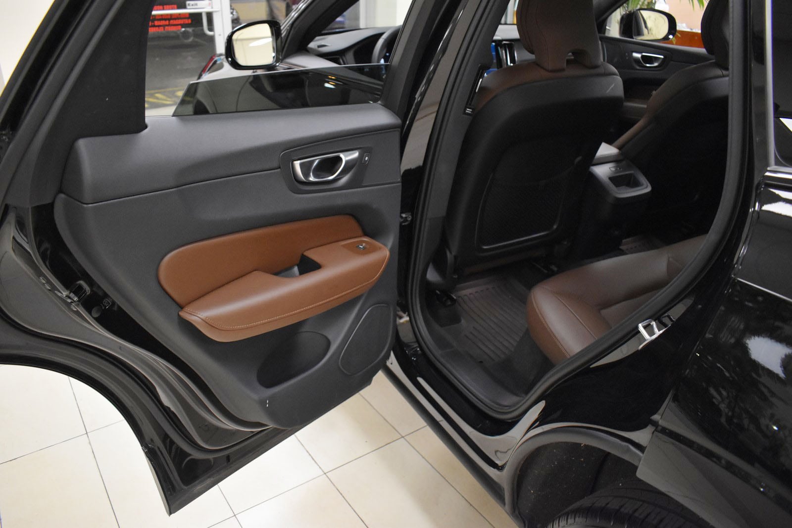 2024 Volvo XC60 Plus - Photo 74