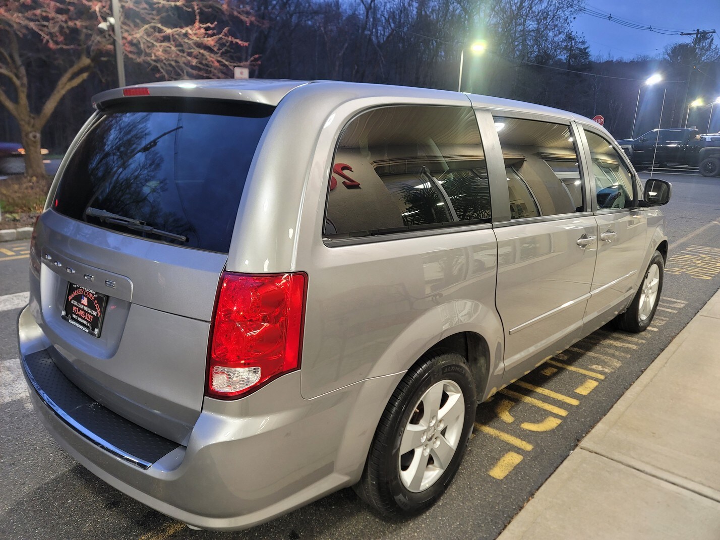 2013 Dodge Grand Caravan SE photo 2