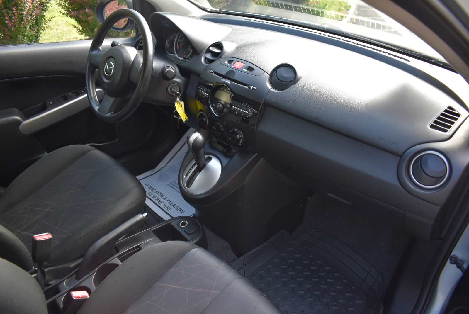 2013 Mazda Mazda2 Sport - Photo 37