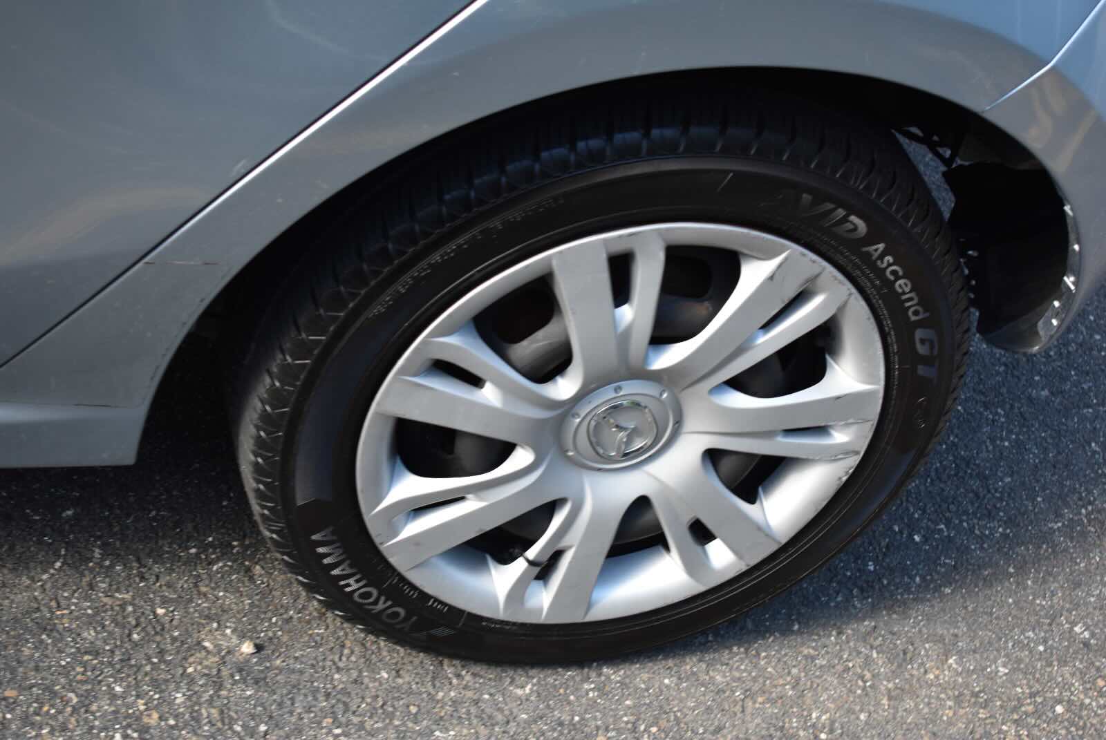 2013 Mazda Mazda2 Sport - Photo 34