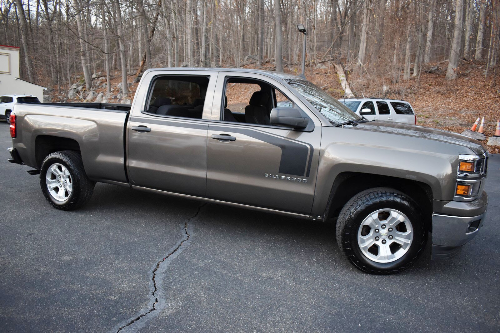 2014 Chevrolet Silverado 1500 photo 2