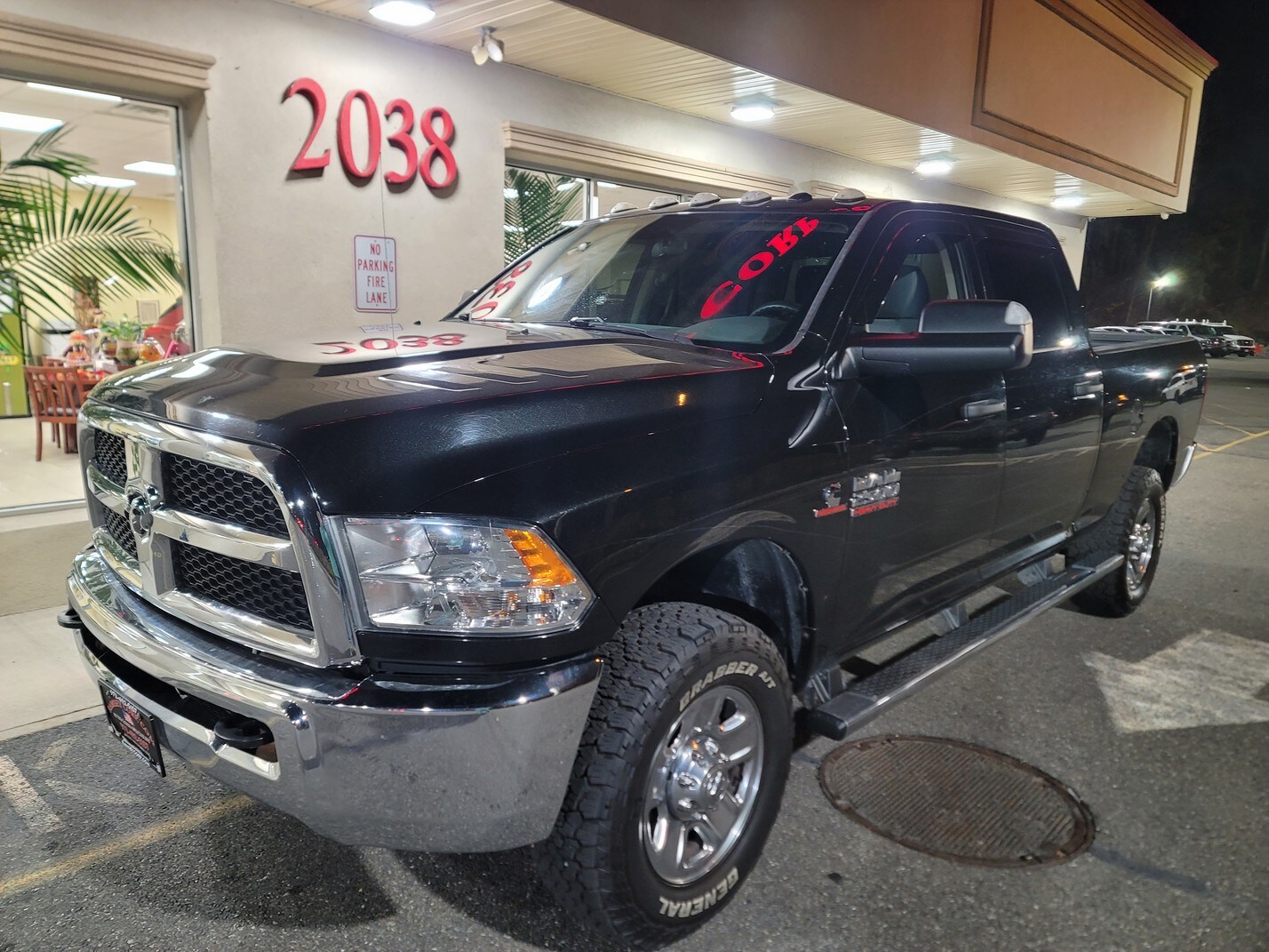 2017 Ram 2500 Tradesman photo 4