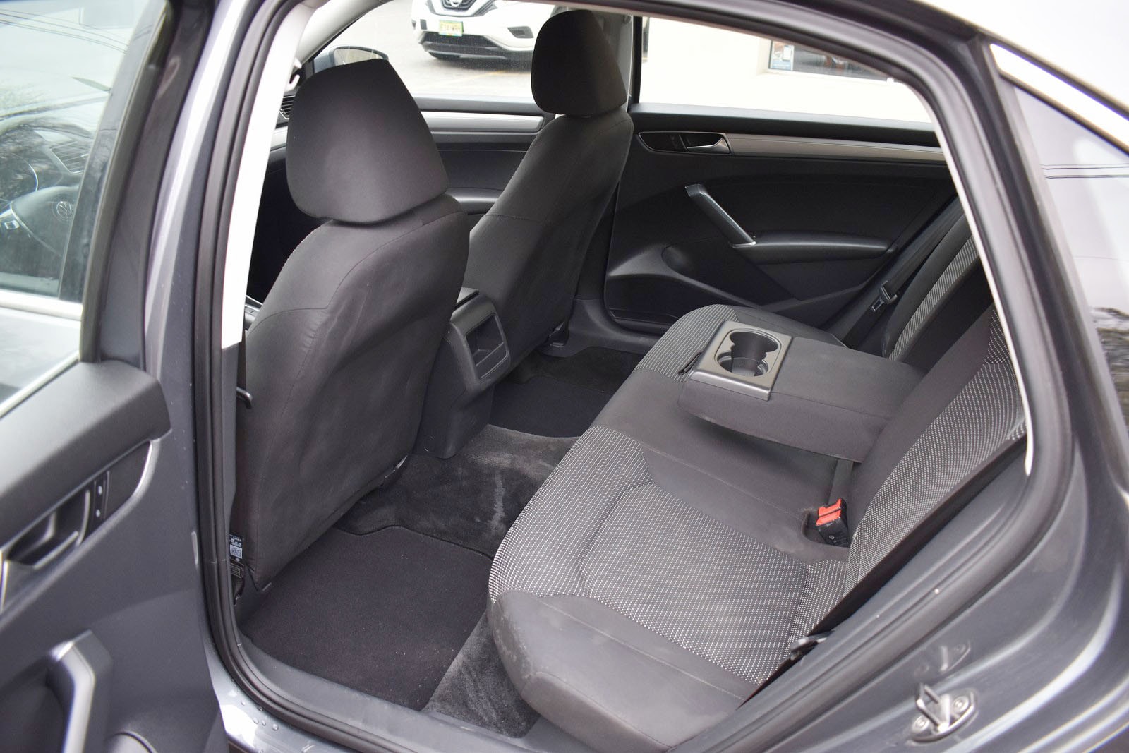 2017 Volkswagen Passat S - Photo 13