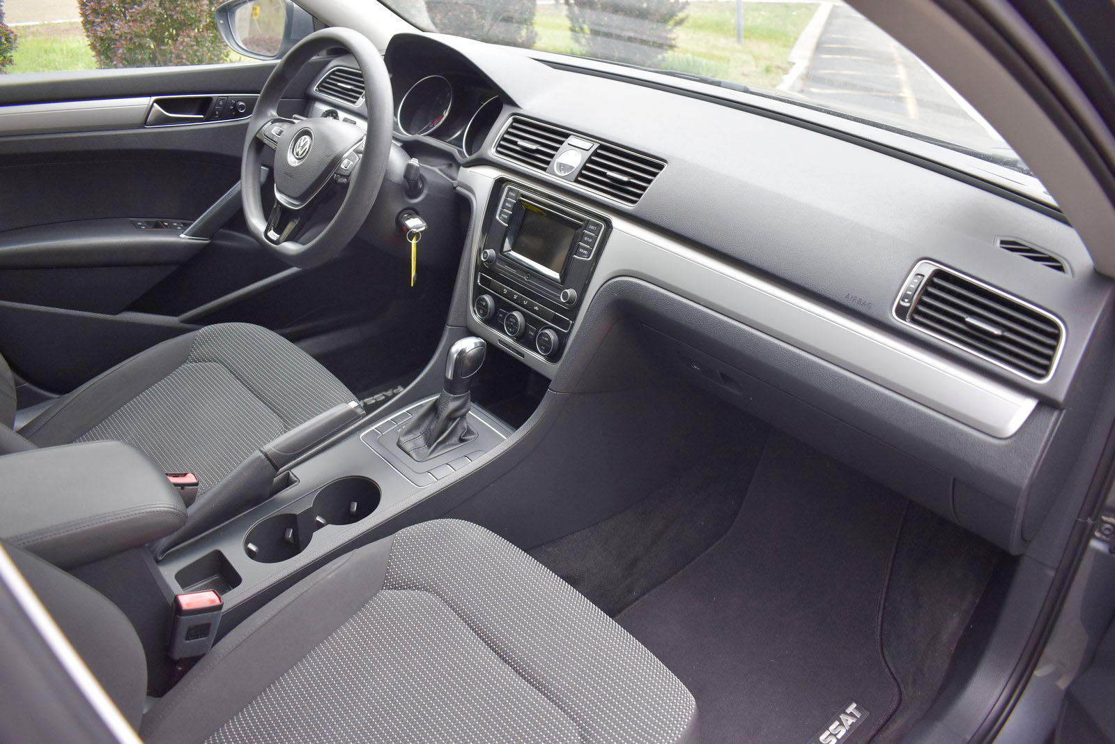 2017 Volkswagen Passat S - Photo 40