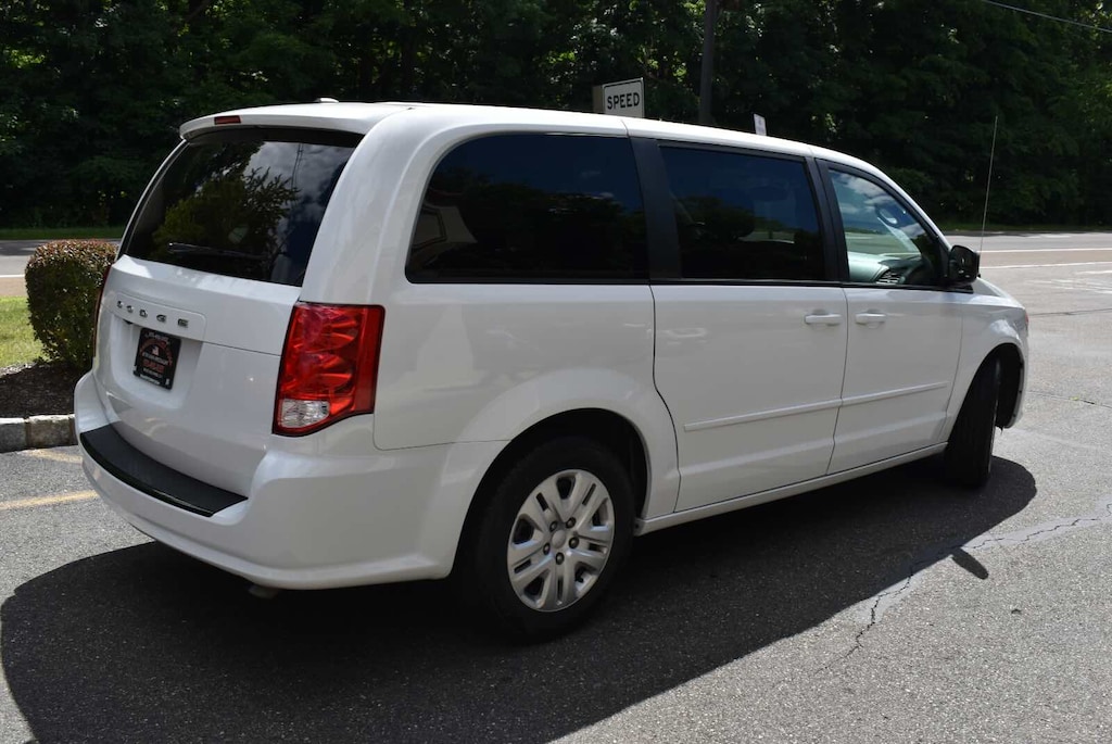 Certified 2017 Dodge Grand Caravan SE Van