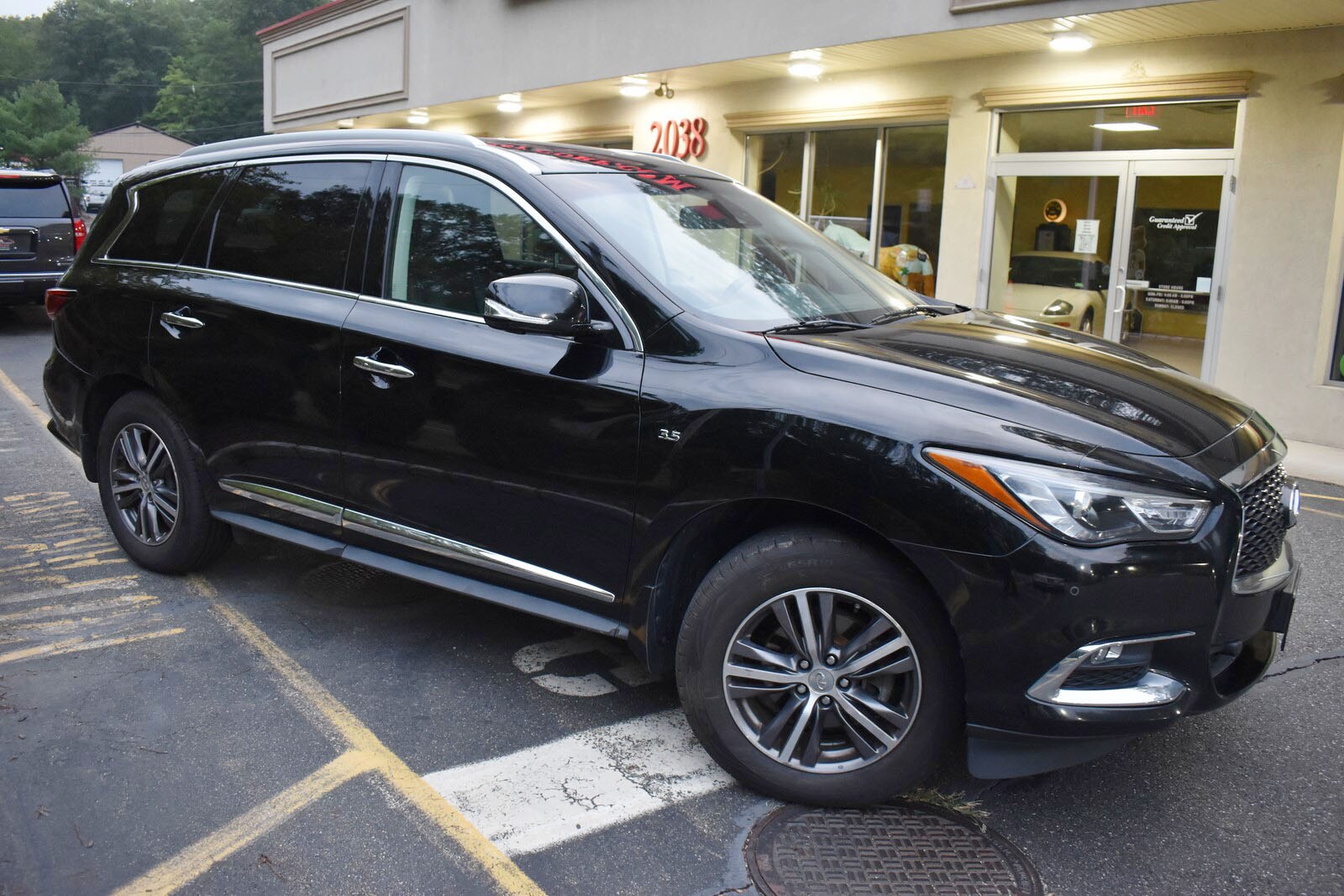 2019 Infiniti QX60 Pure photo 2