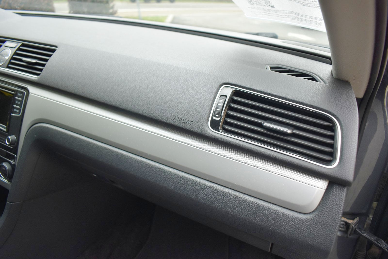 2017 Volkswagen Passat S - Photo 45