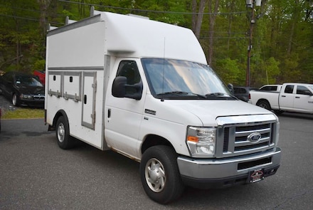 2016 Ford E-350 Cutaway Base Truck