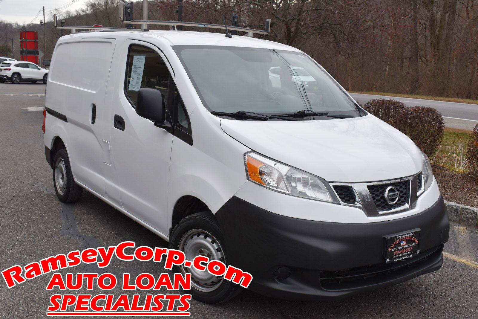 2017 Nissan NV200 S's photo