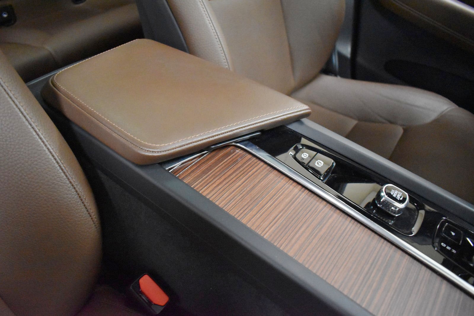 2024 Volvo XC60 Plus - Photo 52