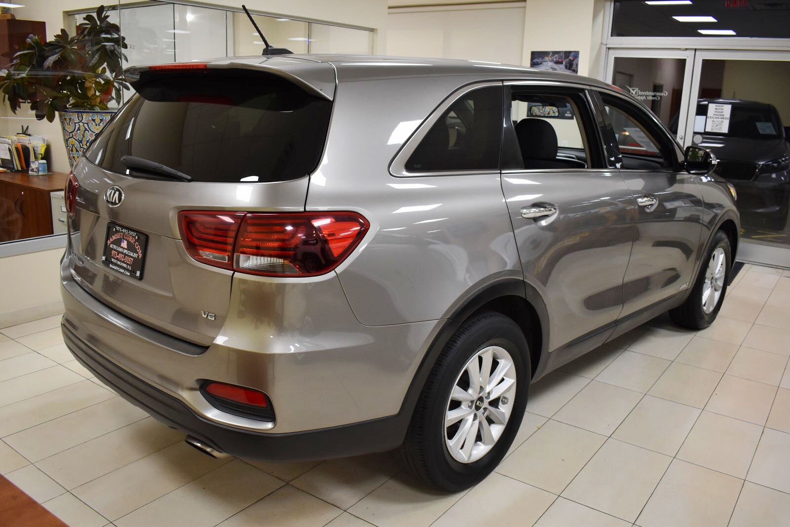 2019 Kia Sorento LX V6 photo 3