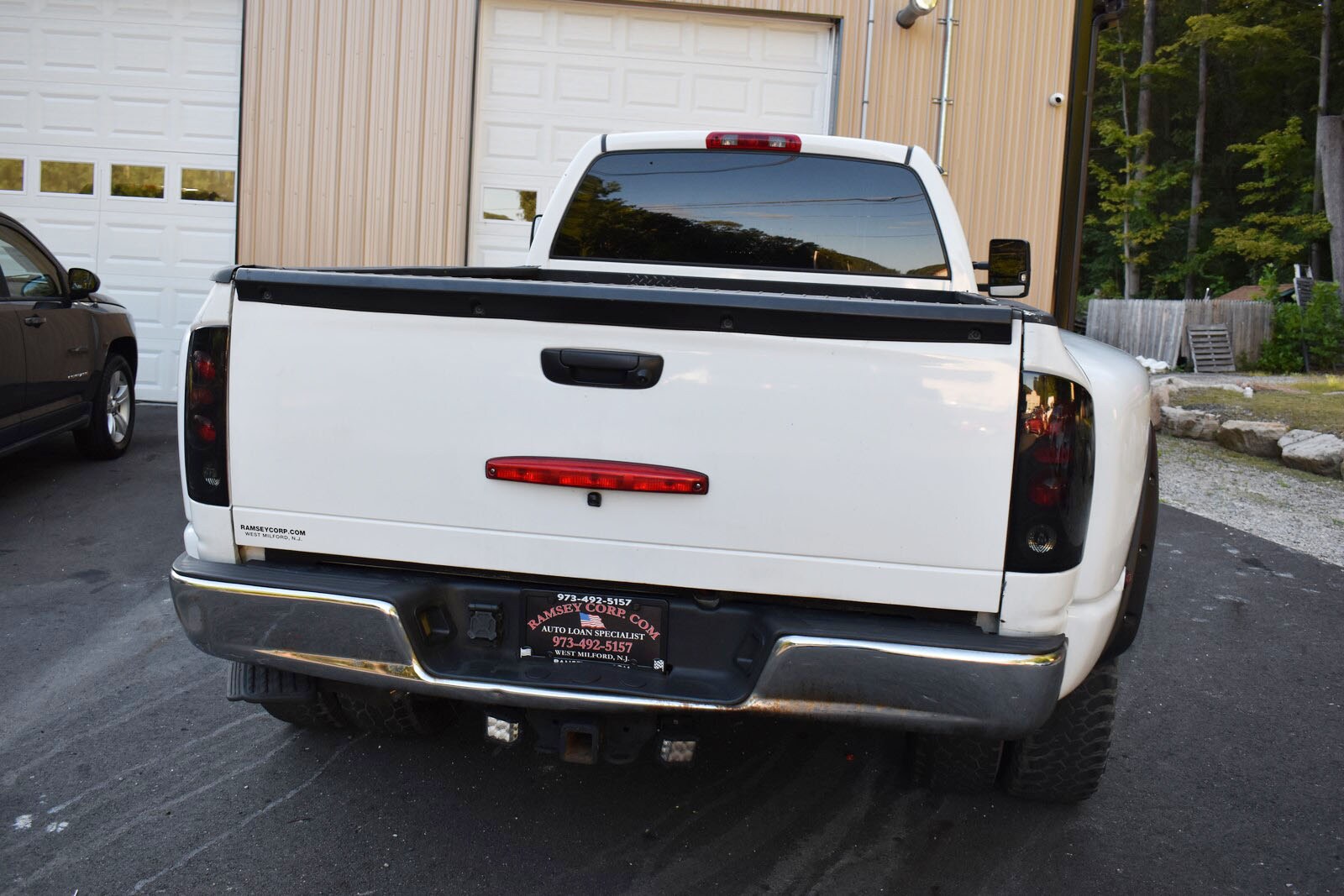 2004 Dodge Ram 3500 ST photo 3