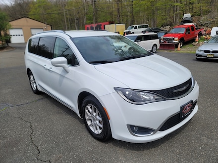 2018 Chrysler Pacifica Touring L Van