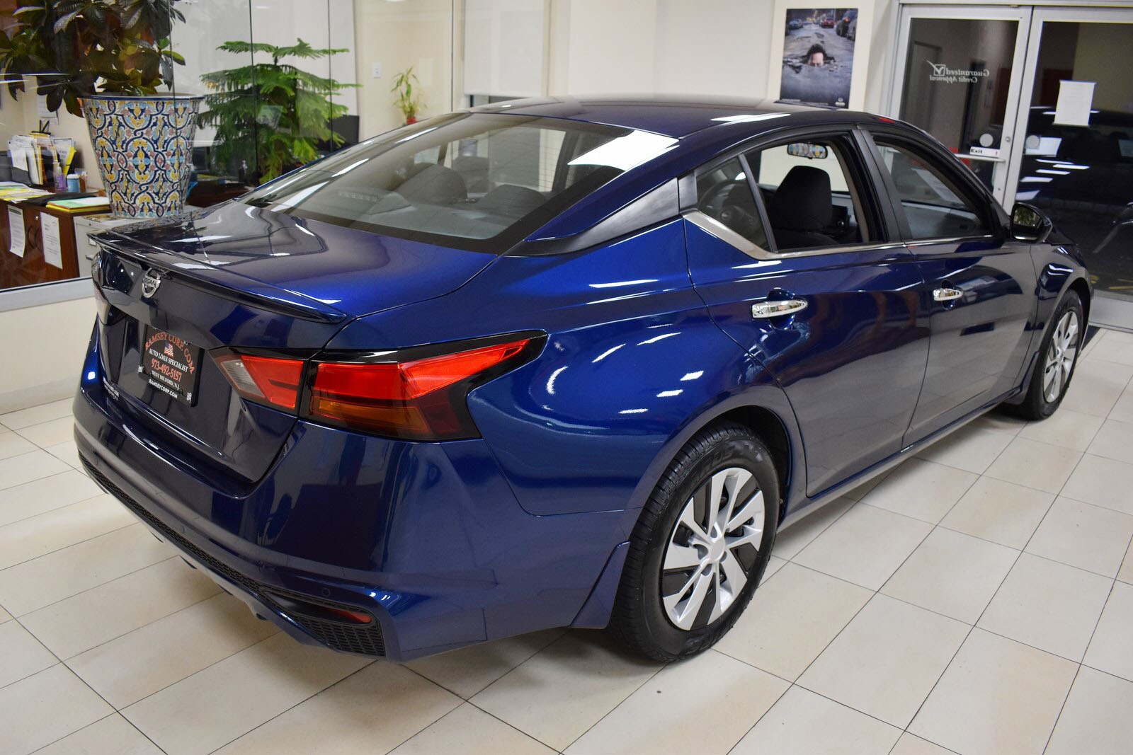 2023 Nissan Altima 2.5 S photo 3