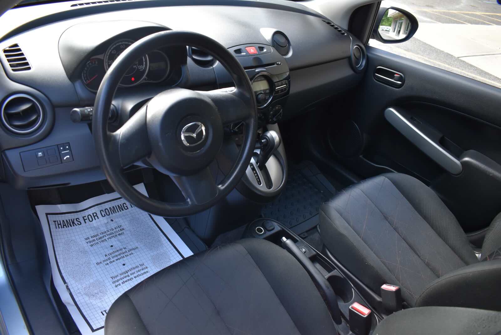 2013 Mazda Mazda2 Sport - Photo 11
