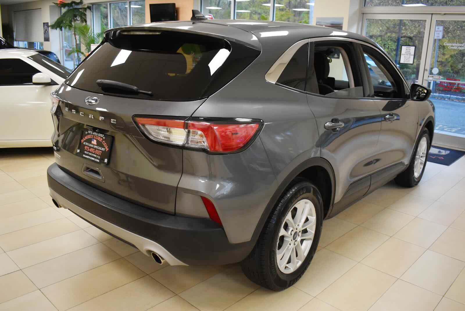 Used 2022 Ford Escape SE SUV