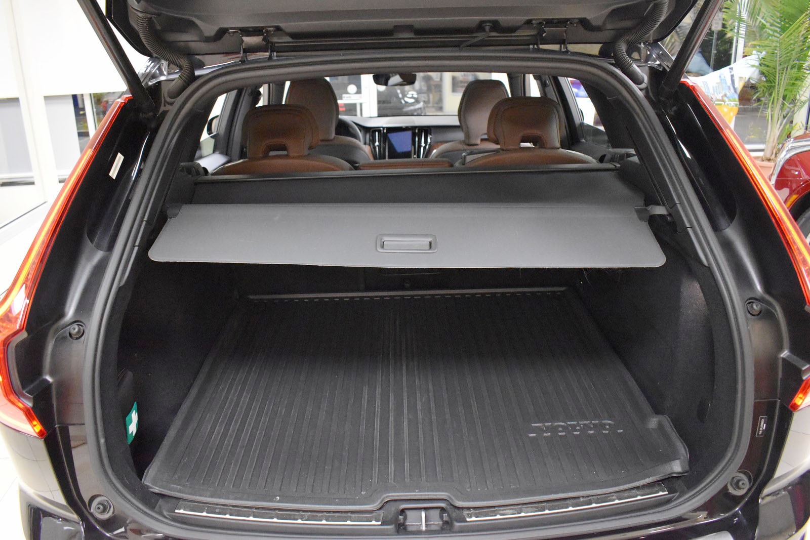 2024 Volvo XC60 Plus - Photo 57