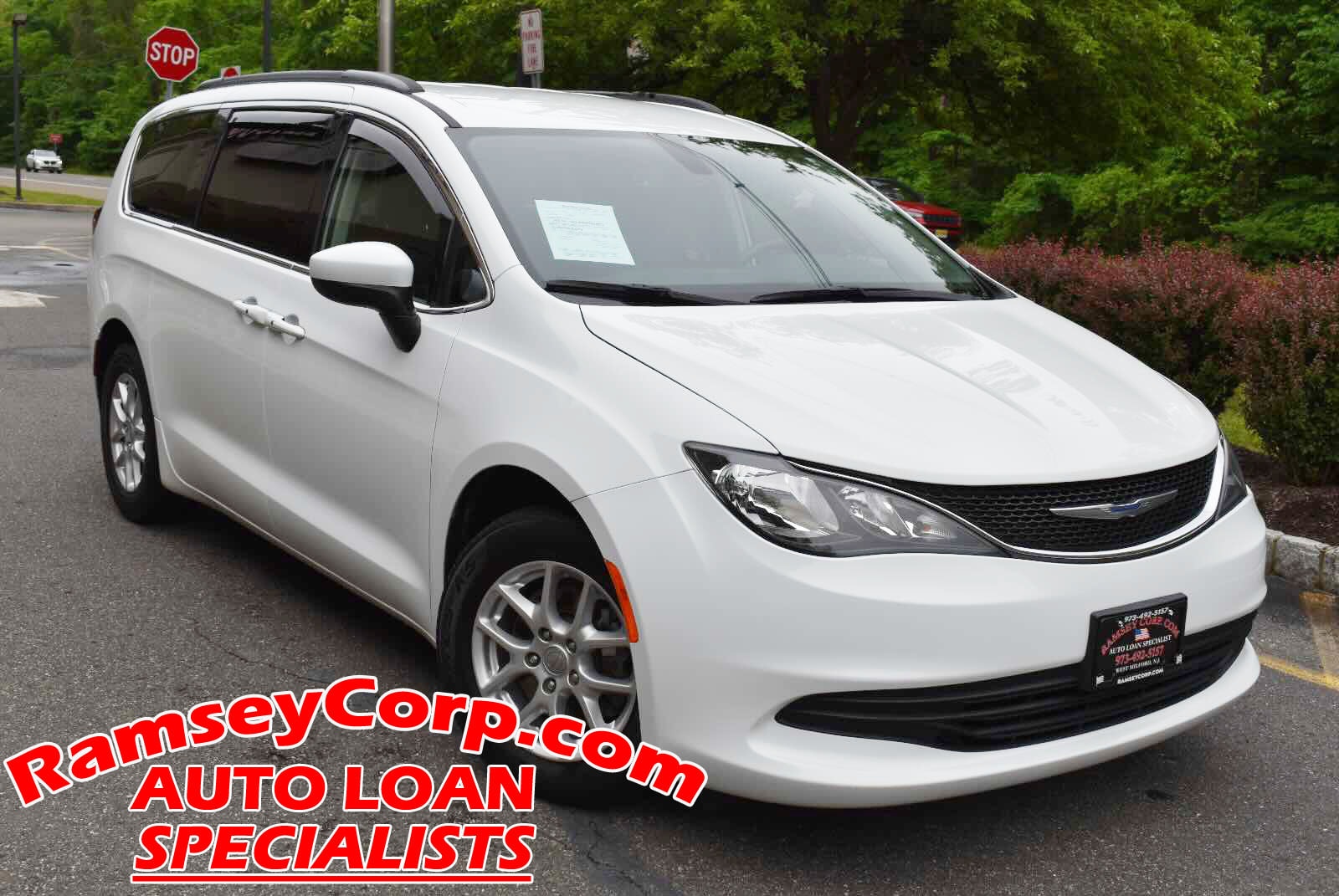 2020 Chrysler Voyager LXI's photo