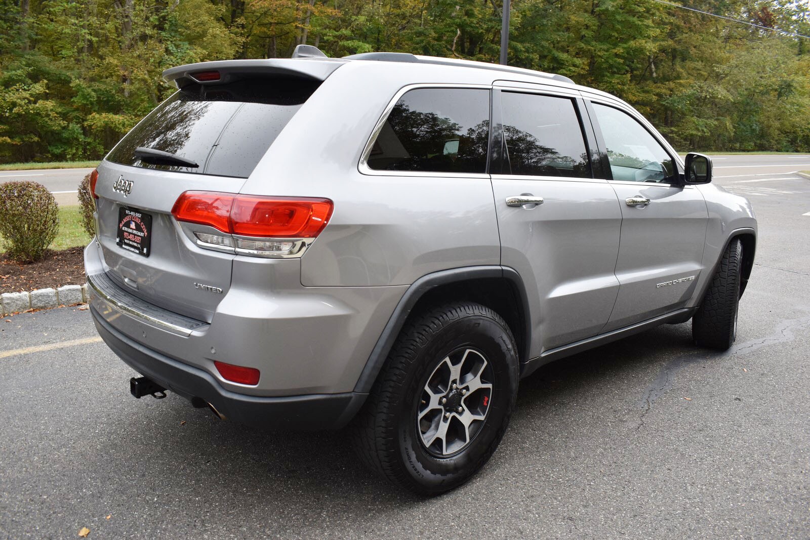 2015 Jeep Grand Cherokee Limited photo 2