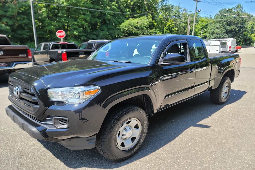 Used 2017 Toyota Tacoma SR Truck Access Cab