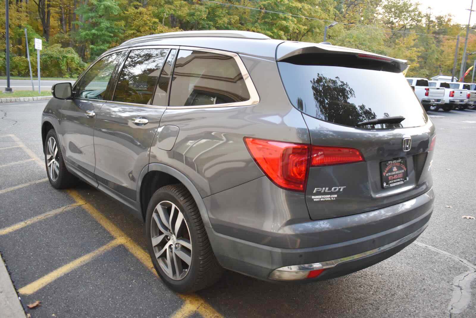 Certified 2017 Honda Pilot Elite AWD SUV