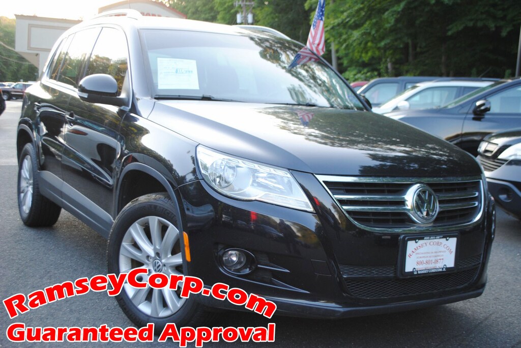 Used 2009 Volkswagen Tiguan SE 2.0T SUV