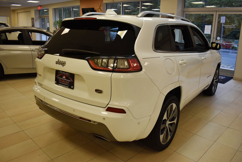 Used 2019 Jeep Cherokee Overland 4x4 SUV