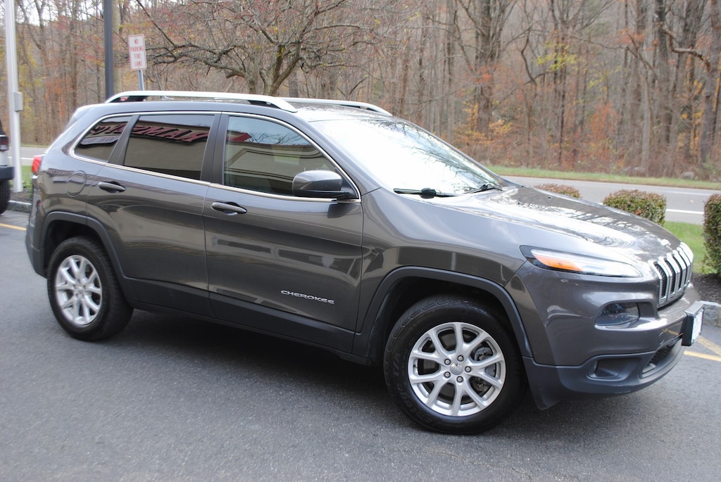 Used 2015 Jeep Cherokee Latitude 4x4 2.4 SUV