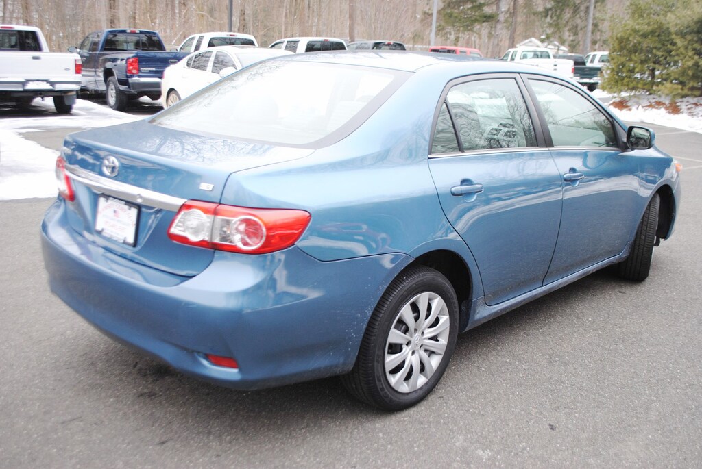 Used 2013 Toyota Corolla LE 1.8 Sedan