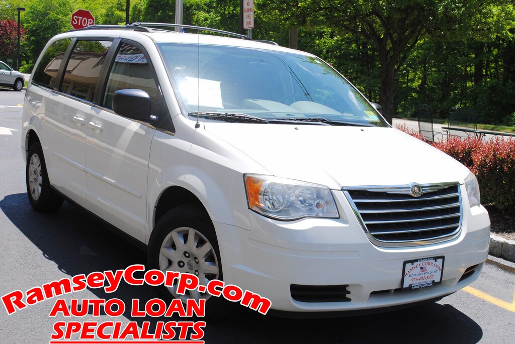 Used 2009 Chrysler Town & Country LX 3.3 Van