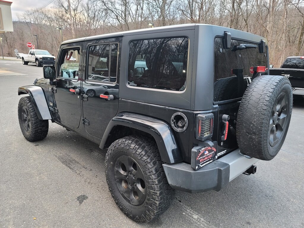 Certified 2015 Jeep Wrangler Unlimited Sahara 4x4 3.6 SUV