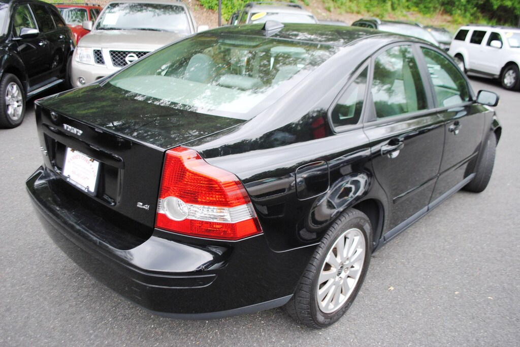 Used 2005 Volvo S40 2.4i Sedan